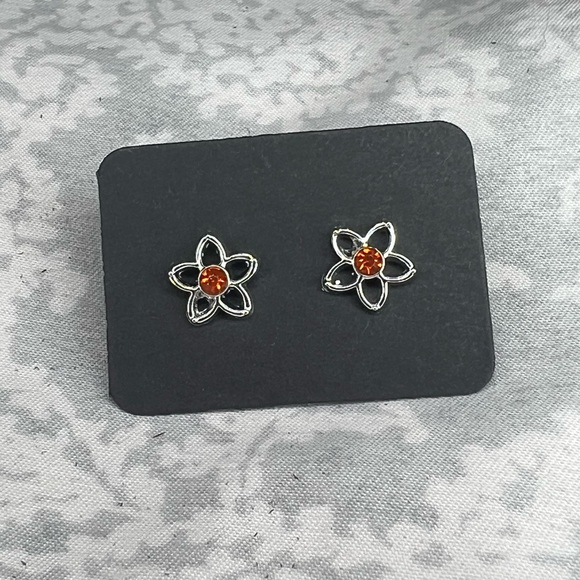 Metal-free Orange Star Earrings, Plastic Post Studs, Allergy Free Hypoallergenic - Picture 1 of 3